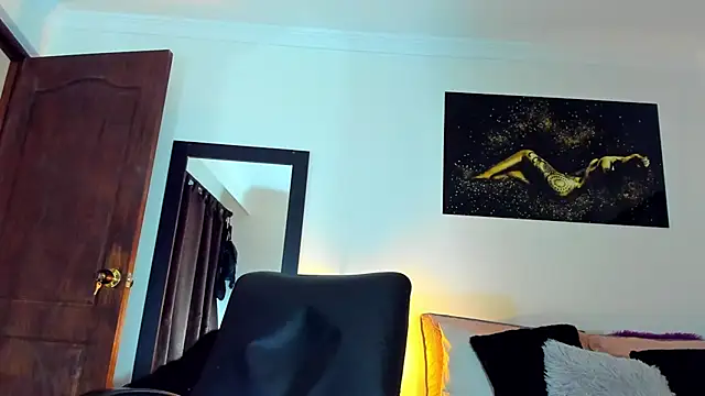 Snapshot of KimberlyBanks2 chatting on November 14, 3:33 pm KimberlyBanks2 online show from November 14, 3:33 pm