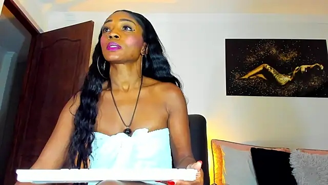 Snapshot of KimberlyBanks2 chatting on November 18, 10:20 am KimberlyBanks2 online show from November 18, 10:20 am