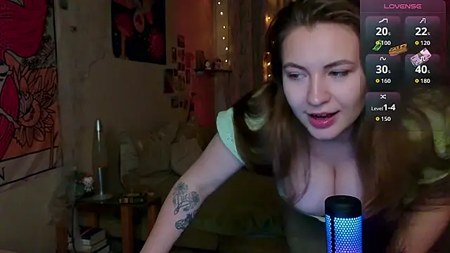 LisaCase online show from October 24, 5:09 pm