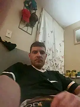 Snapshot of CityBoy75211 chatting on March 20, 7:47 am CityBoy75211 online show from March 20, 7:47 am