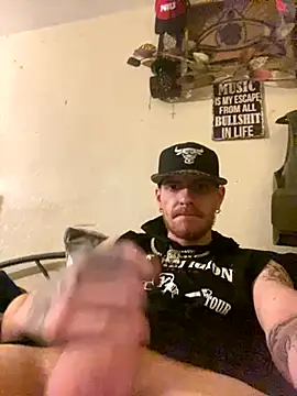 Snapshot of CityBoy75211 chatting on September 23, 4:15 am CityBoy75211 online show from September 23, 4:15 am