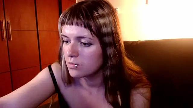 Snapshot of NEXT_DOOR_GIRL_ chatting on October 21, 10:54 pm NEXT DOOR GIRL online show from October 21, 10:54 pm