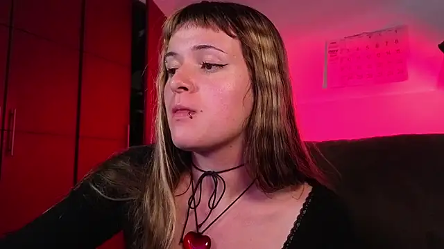 Snapshot of NEXT_DOOR_GIRL_ chatting on December 2, 10:16 pm NEXT DOOR GIRL online show from December 2, 10:16 pm