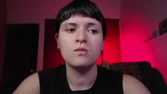 NEXT DOOR GIRL  online show from June 1, 11:39 pm