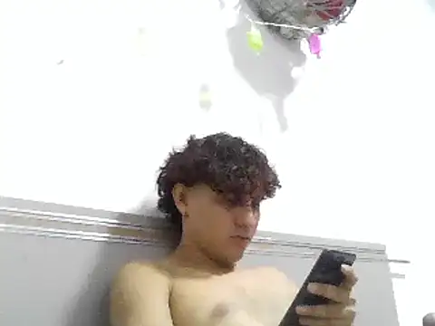 pedrodavid  online show from March 20, 10:07 pm