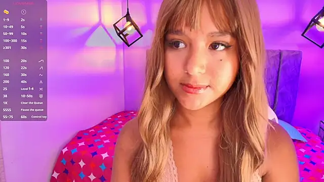 Sophiee Velvet online show from September 16, 1:45 pm