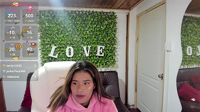 Enma  clark online show from January 21, 7:15 am