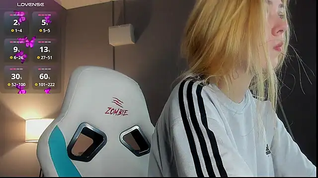 Vanessa Walters online show from January 19, 2:57 am