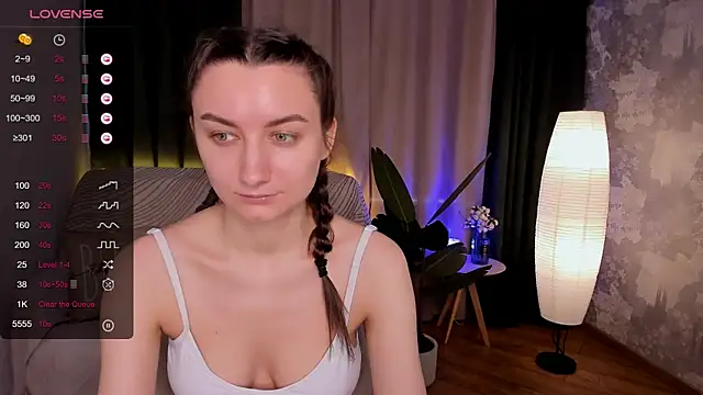 annacooleman online show from February 25, 8:58 am