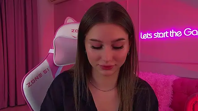 Snapshot of DianaVert chatting on February 1, 6:50 pm DianaVert online show from February 1, 6:50 pm