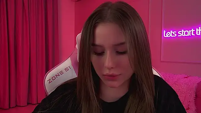 Snapshot of DianaVert chatting on February 15, 6:59 pm DianaVert online show from February 15, 6:59 pm