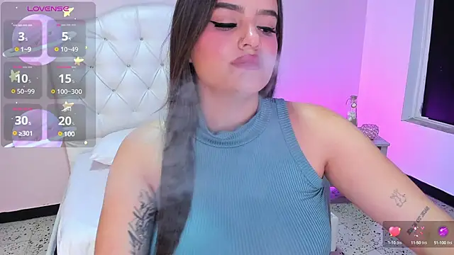 Snapshot of ellarosee_ chatting on February 28, 9:12 pm ellarosee online show from February 28, 9:12 pm