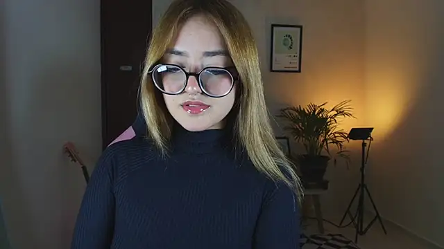 SweetJennaa online show from April 17, 3:53 am