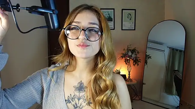 Snapshot of SweetJennaa chatting on June 11, 2:53 am SweetJennaa online show from June 11, 2:53 am