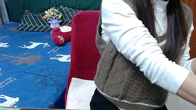 Snapshot of Cindy--Cici chatting on February 18, 4:26 am Cindy--Cici online show from February 18, 4:26 am