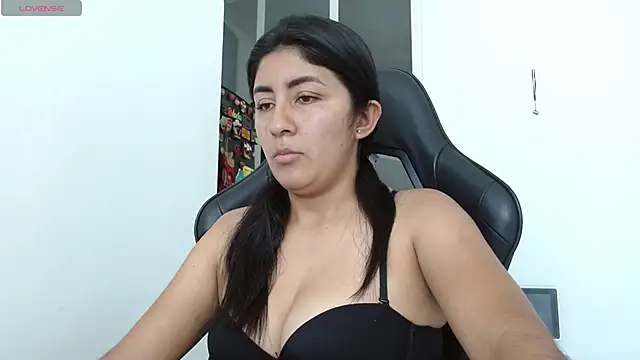 danna peterson1 online show from November 14, 7:45 pm