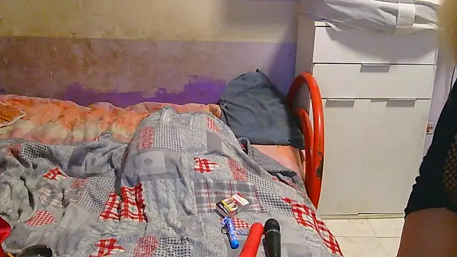 couplemilf2 online show from January 10, 8:15 pm