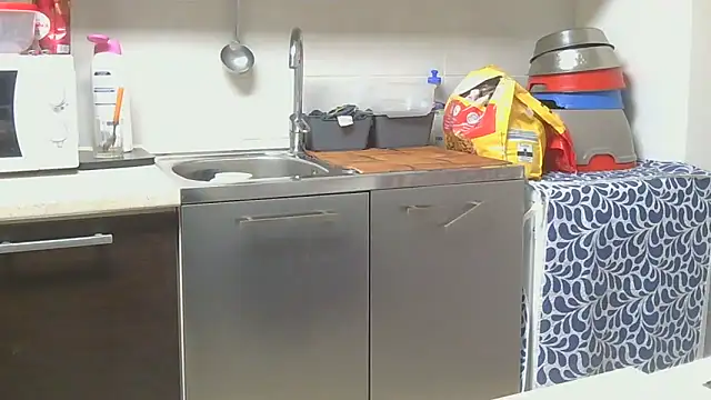 couplemilf2 online show from April 10, 6:45 pm