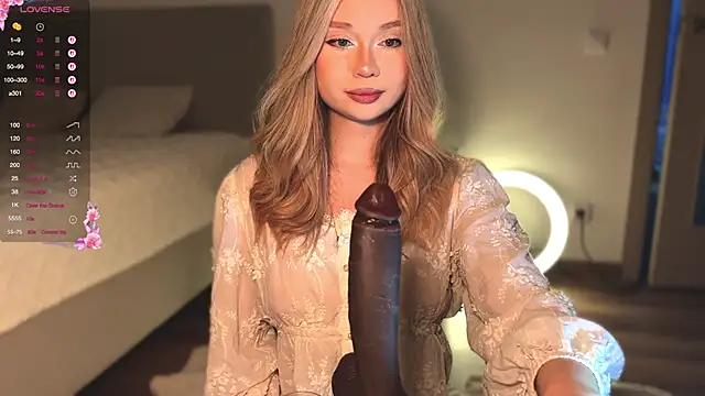 diaanona online show from February 14, 6:15 pm