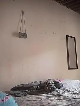 Snapshot of AlexaWarner chatting on November 25, 4:07 pm AlexaWarner online show from November 25, 4:07 pm