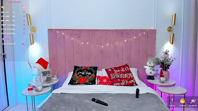 MilaVoxx online show from December 13, 9:57 am