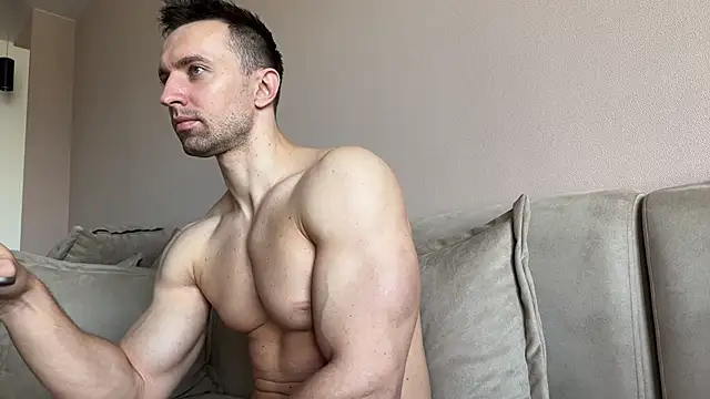 Snapshot of Andy_pecman chatting on June 3, 12:19 pm Andy pecman online show from June 3, 12:19 pm