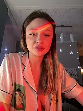 Snapshot of Kimsweet7 chatting on December 18, 9:29 pm Kimsweet7 online show from December 18, 9:29 pm