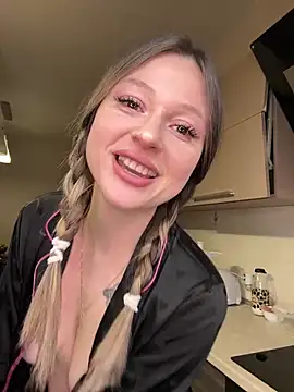 Snapshot of Kimsweet7 chatting on January 17, 6:02 pm Kimsweet7 online show from January 17, 6:02 pm