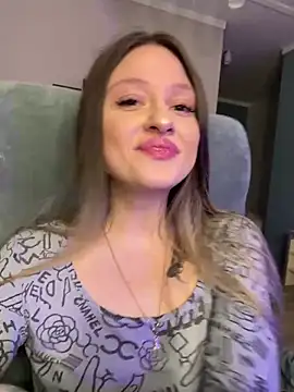 Snapshot of Kimsweet7 chatting on January 23, 6:03 pm Kimsweet7 online show from January 23, 6:03 pm