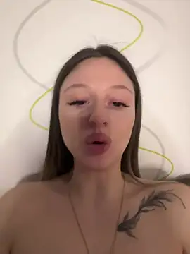 Snapshot of Kimsweet7 chatting on February 13, 7:10 pm Kimsweet7 online show from February 13, 7:10 pm