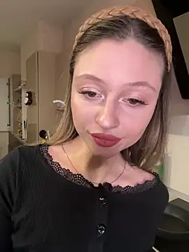 Snapshot of Kimsweet7 chatting on February 21, 6:04 pm Kimsweet7 online show from February 21, 6:04 pm