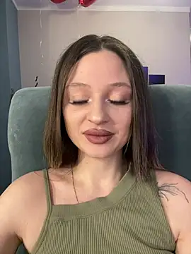 Snapshot of Kimsweet7 chatting on February 26, 5:07 pm Kimsweet7 online show from February 26, 5:07 pm