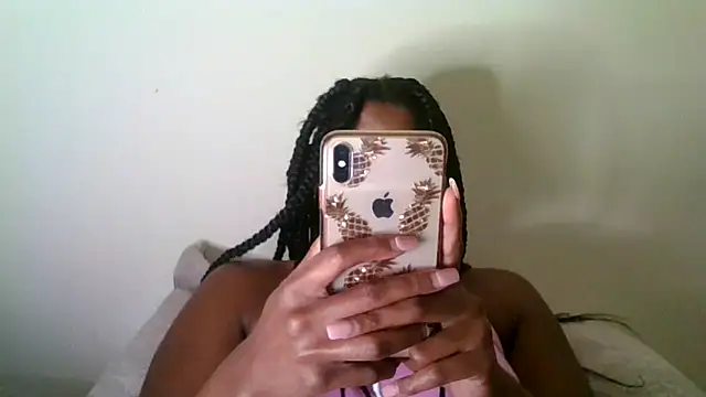 Snapshot of CaramelGoddessxoxo chatting on July 16, 10:16 pm CaramelGoddessxoxo online show from July 16, 10:16 pm
