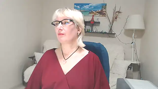 FleurMays online show from January 15, 11:00 am