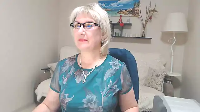 FleurMays online show from January 30, 2:49 am