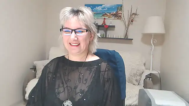 FleurMays online show from February 12, 7:02 am