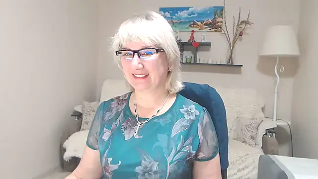 FleurMays online show from February 20, 4:28 am