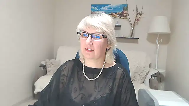 FleurMays online show from February 25, 12:55 pm