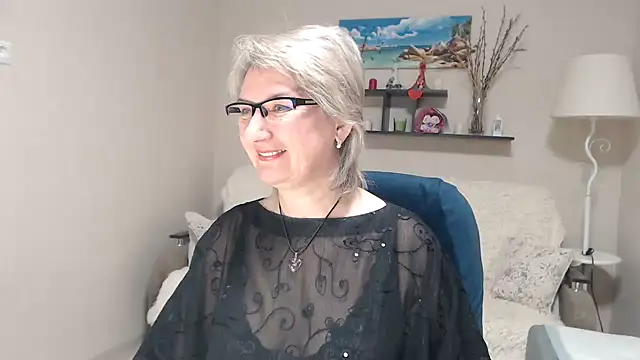 FleurMays online show from January 18, 5:33 am