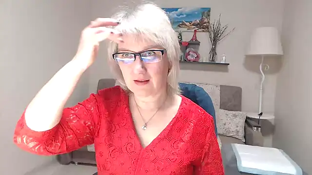 FleurMays online show from April 12, 3:33 am