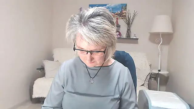 FleurMays online show from June 30, 5:08 am
