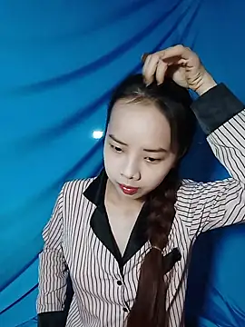 Snapshot of Baby2903 chatting on December 11, 10:25 am Baby2903 online show from December 11, 10:25 am