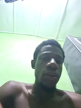 Snapshot of BigMan_BigDick chatting on May 1, 10:03 pm BigMan BigDick online show from May 1, 10:03 pm