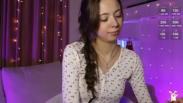 Snapshot of Goldy_Grace_ chatting on January 14, 2:53 pm Goldy Grace  online show from January 14, 2:53 pm