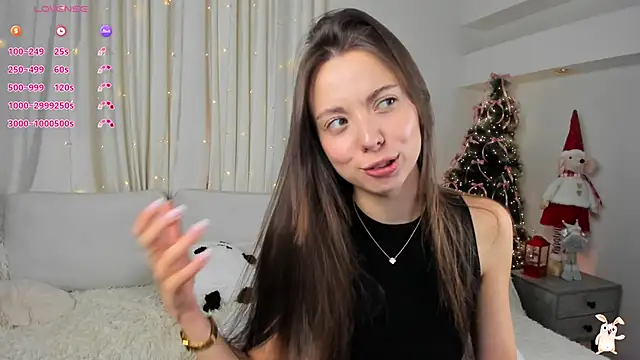 Snapshot of Goldy_Grace_ chatting on December 18, 12:00 pm Goldy Grace online show from December 18, 12:00 pm