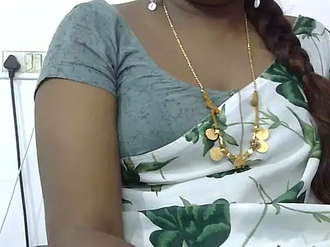 Hot akshara online show from September 28, 3:50 pm