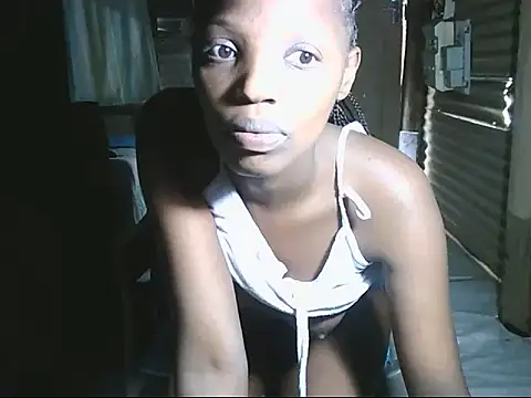 Snapshot of Zuzu_angel chatting on September 17, 12:29 pm Zuzu angel online show from September 17, 12:29 pm