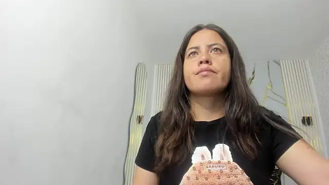 kathina giraldo online show from March 28, 12:38 pm