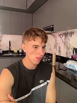 oliver Lz online show from October 19, 8:20 pm