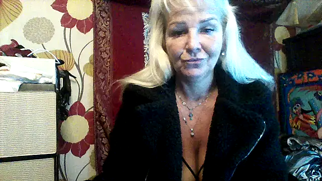 CassandraSandra44 online show from February 1, 8:02 am